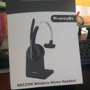 Black Wireless Mono Headset